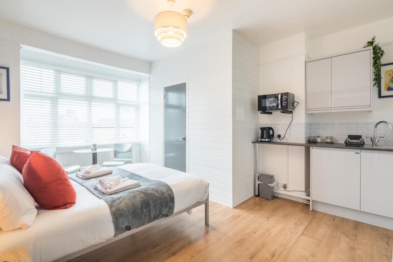 Private Room 4 With Kitchenette By Cb Stays No Minimum Stays Cambridge  Exterior photo